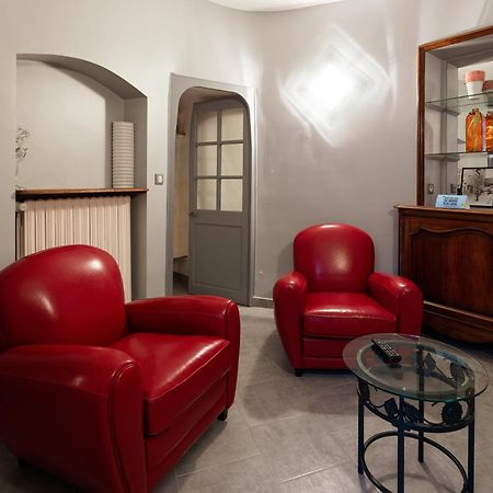 Logis Hotel Restaurant De La Paix Lodève 外观 照片