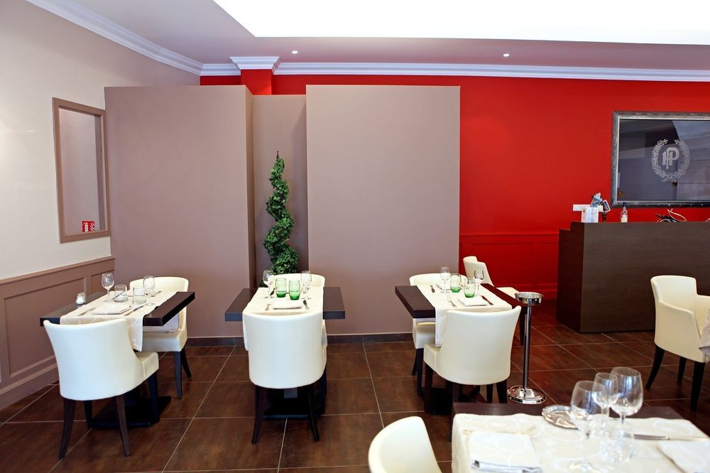 Logis Hotel Restaurant De La Paix Lodève 外观 照片